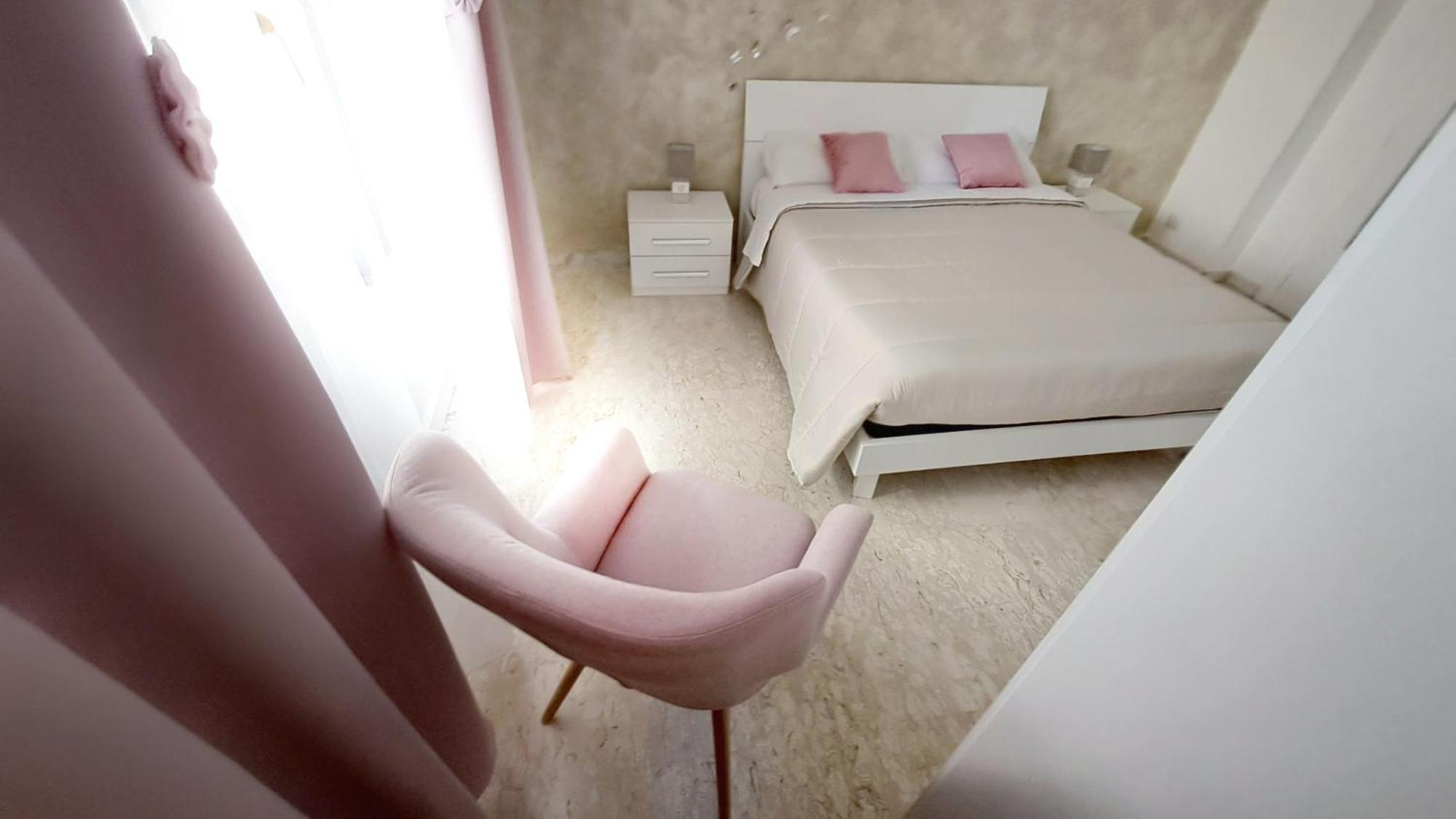Roma Bema Apartment - Charme E Relax A Due Passi Dal Vaticano Exterior photo